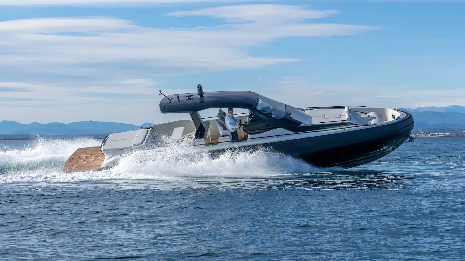 M/Y ELLORALU II