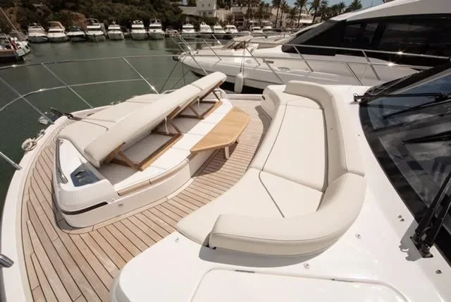 Princess V55 — photo 9 sur 10