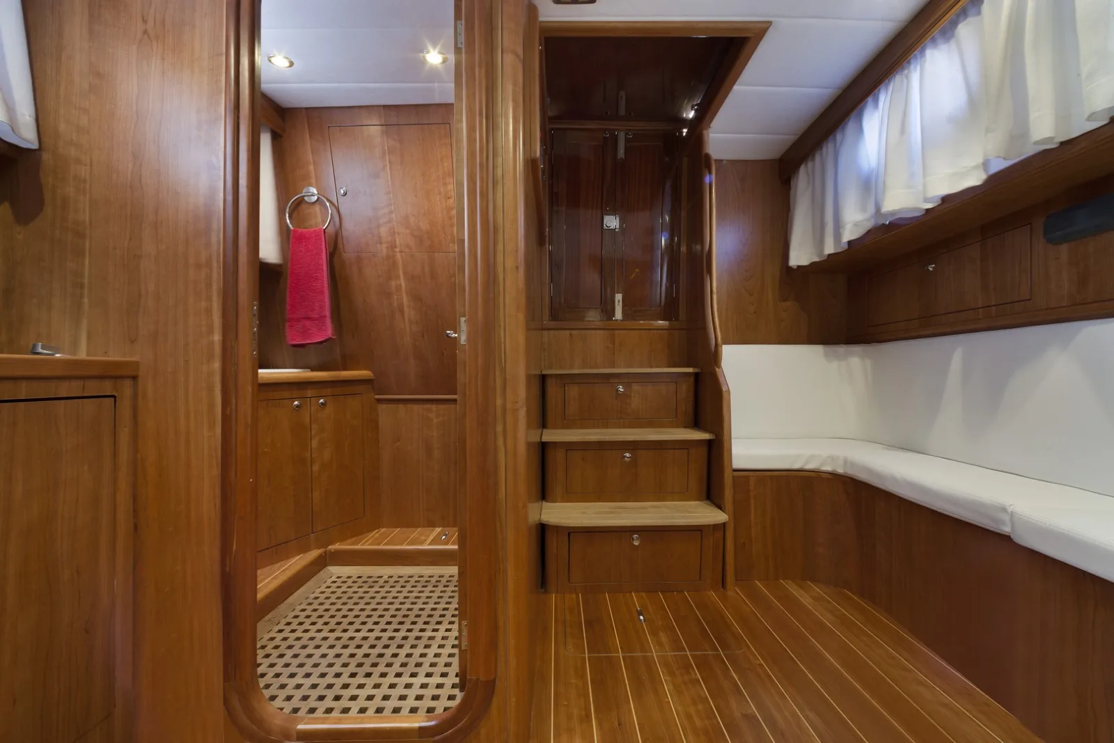 Fratelli Aprea Sorrento 32 Open Cruise — photo 11 sur 11